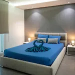 Marina Harbour, Luxury Terraced Seaview Apartment, Msida, Pieta, Malta アパート Pietà