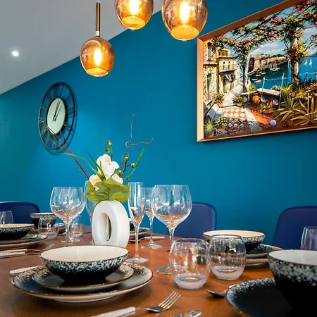 Marina Harbour, Luxury Terraced Seaview Apartment, Msida, Pieta, Malta Daire *