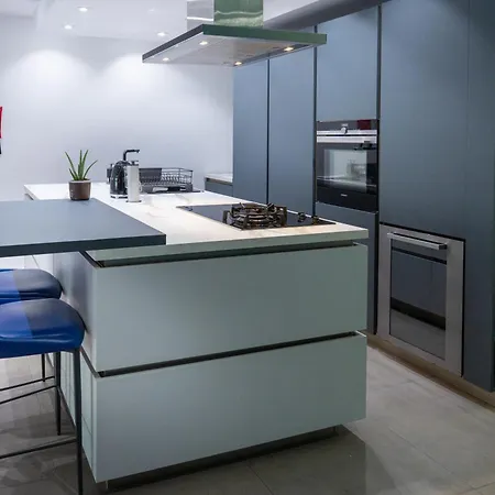 Marina Harbour, Luxury Terraced Seaview Apartment, Msida, Pieta, Malta Apartament