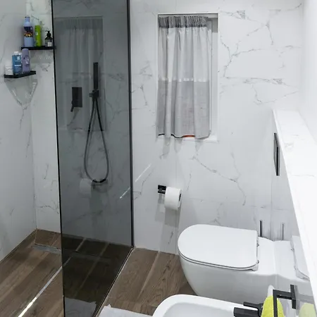 Marina Harbour, Luxury Terraced Seaview Apartment, Msida, Pieta, Malta Daire *