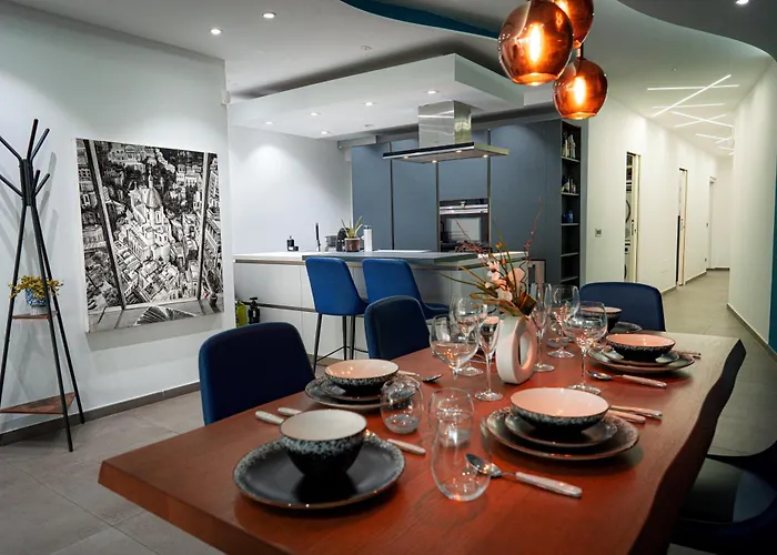 Marina Harbour, Luxury Terraced Seaview Apartment, Msida, Pieta, Malta Apartment *