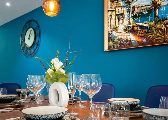 Marina Harbour, Luxury Terraced Seaview Apartment, Msida, Pieta, Malta Apartment *