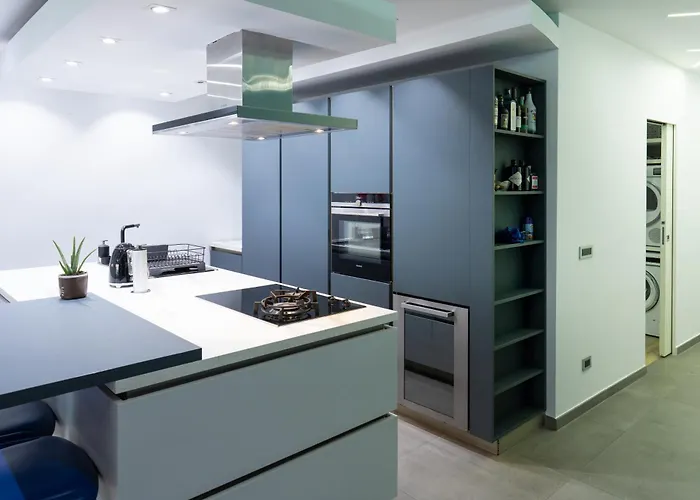 Marina Harbour, Luxury Terraced Seaview Apartment, Msida, Pieta, Malta *