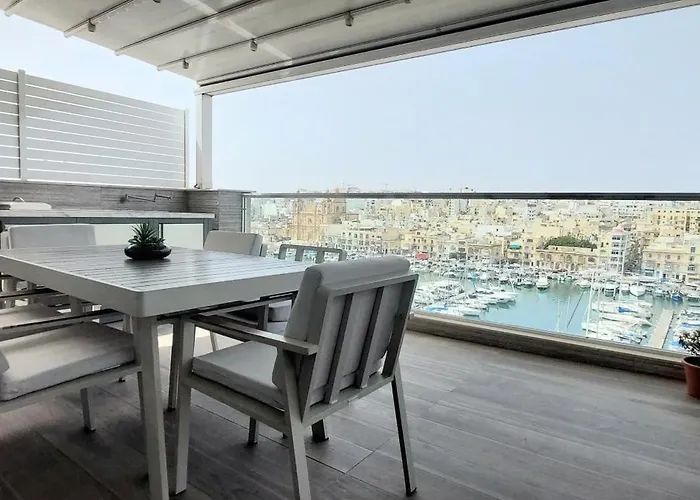 Marina Harbour, Luxury Terraced Seaview Apartment, Msida, Pieta, Malta Apartment Pieta